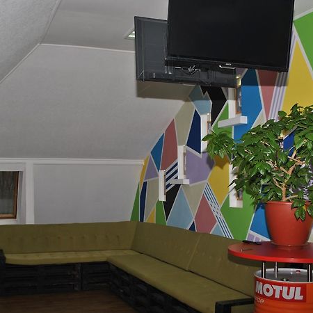 Hostel Darnitsa1 Kiev Exteriör bild
