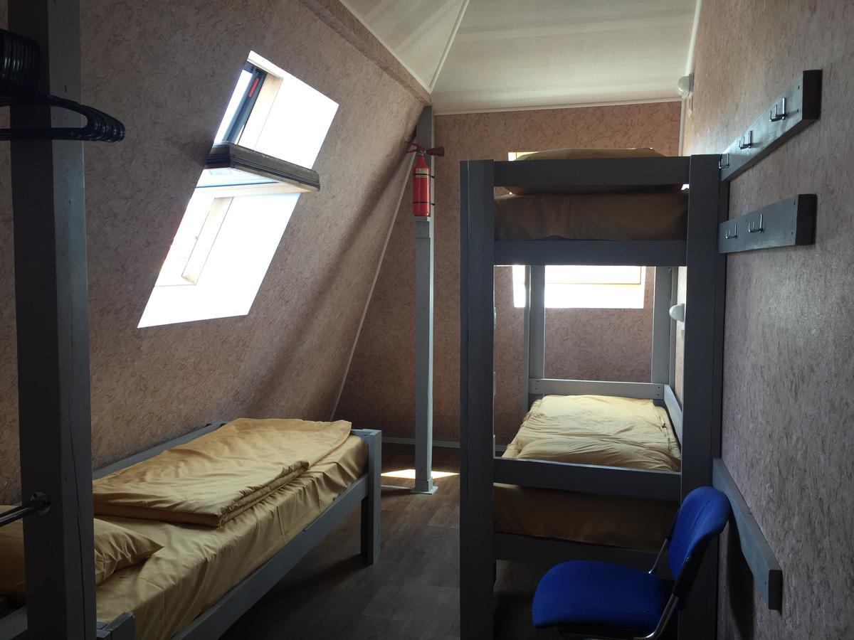 Hostel Darnitsa1 Kiev Exteriör bild