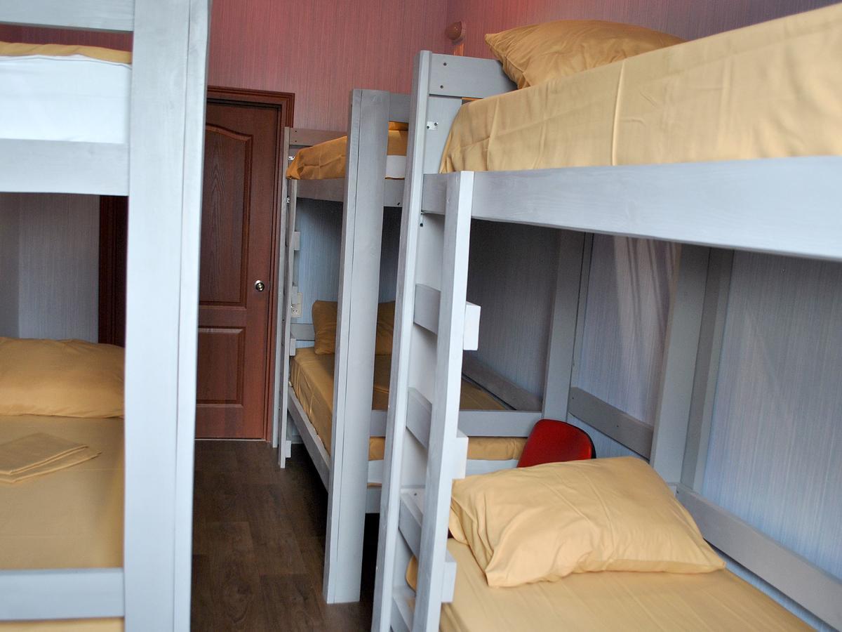 Hostel Darnitsa1 Kiev Exteriör bild