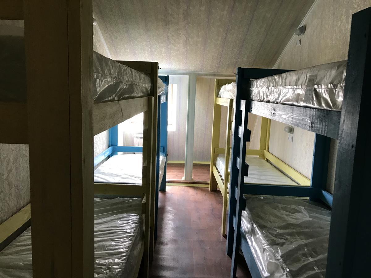 Hostel Darnitsa1 Kiev Exteriör bild