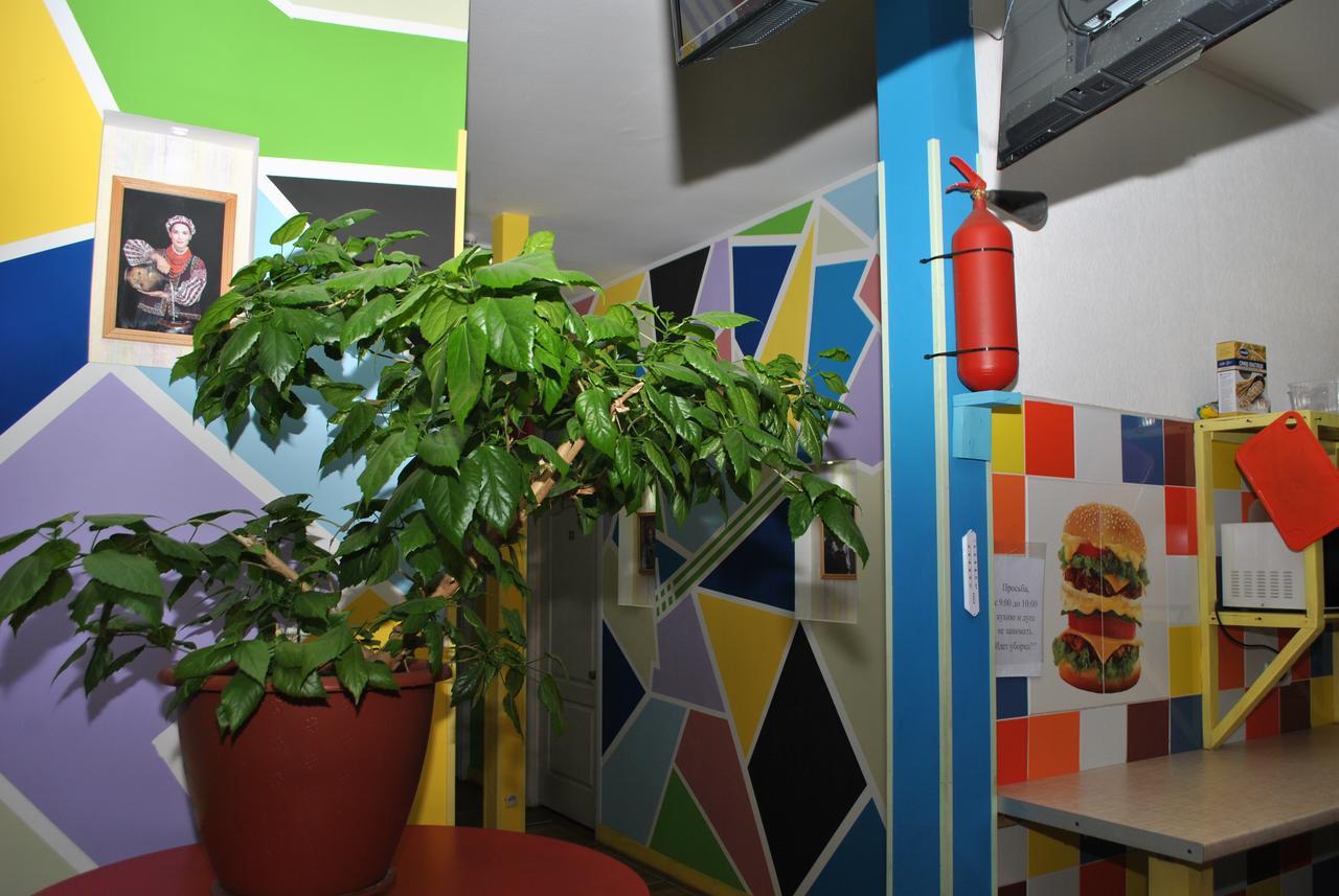 Hostel Darnitsa1 Kiev Exteriör bild