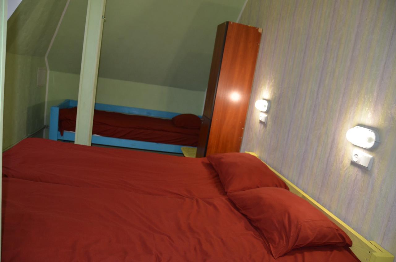 Hostel Darnitsa1 Kiev Exteriör bild