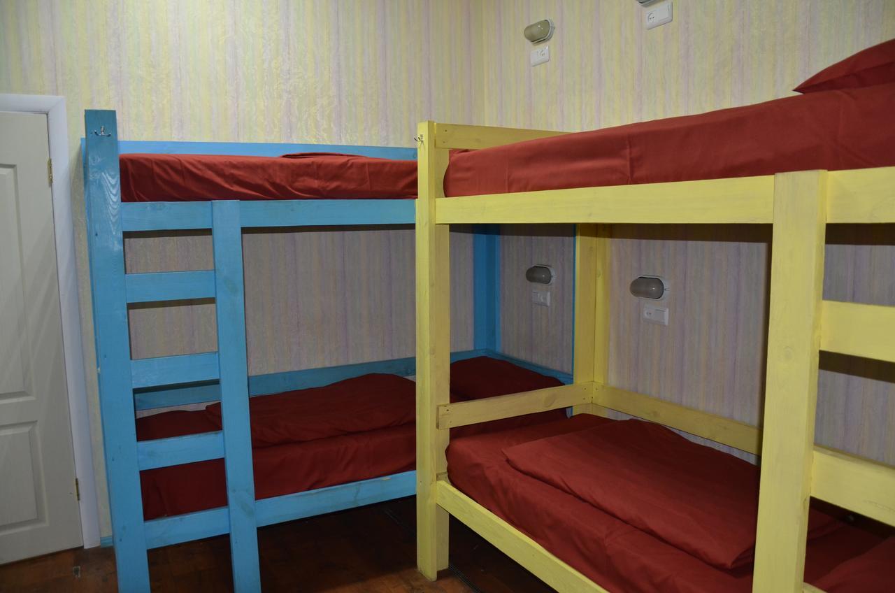 Hostel Darnitsa1 Kiev Exteriör bild