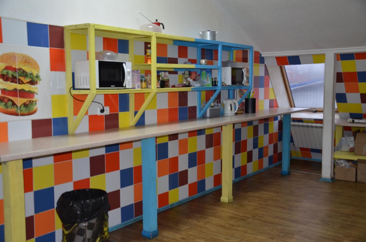 Hostel Darnitsa1 Kiev Exteriör bild